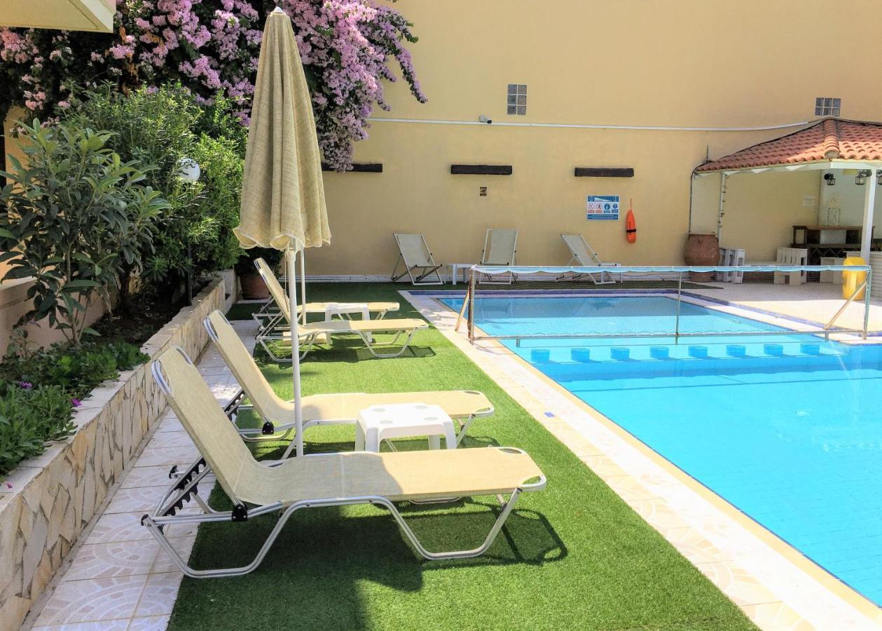 Evdokia Αpartments & Dimitra Village Agia Marina 외부 사진