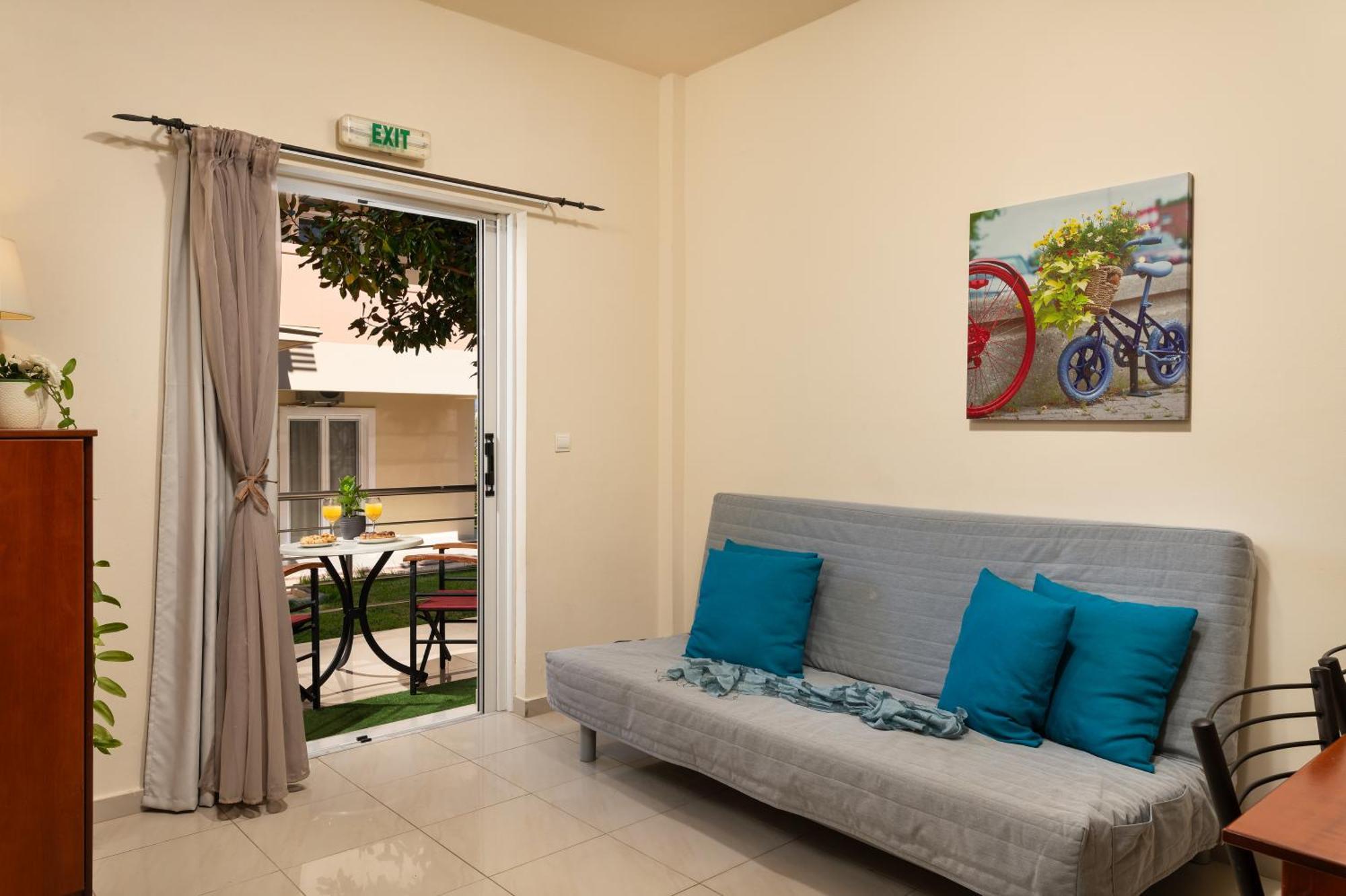 Evdokia Αpartments & Dimitra Village Agia Marina 외부 사진