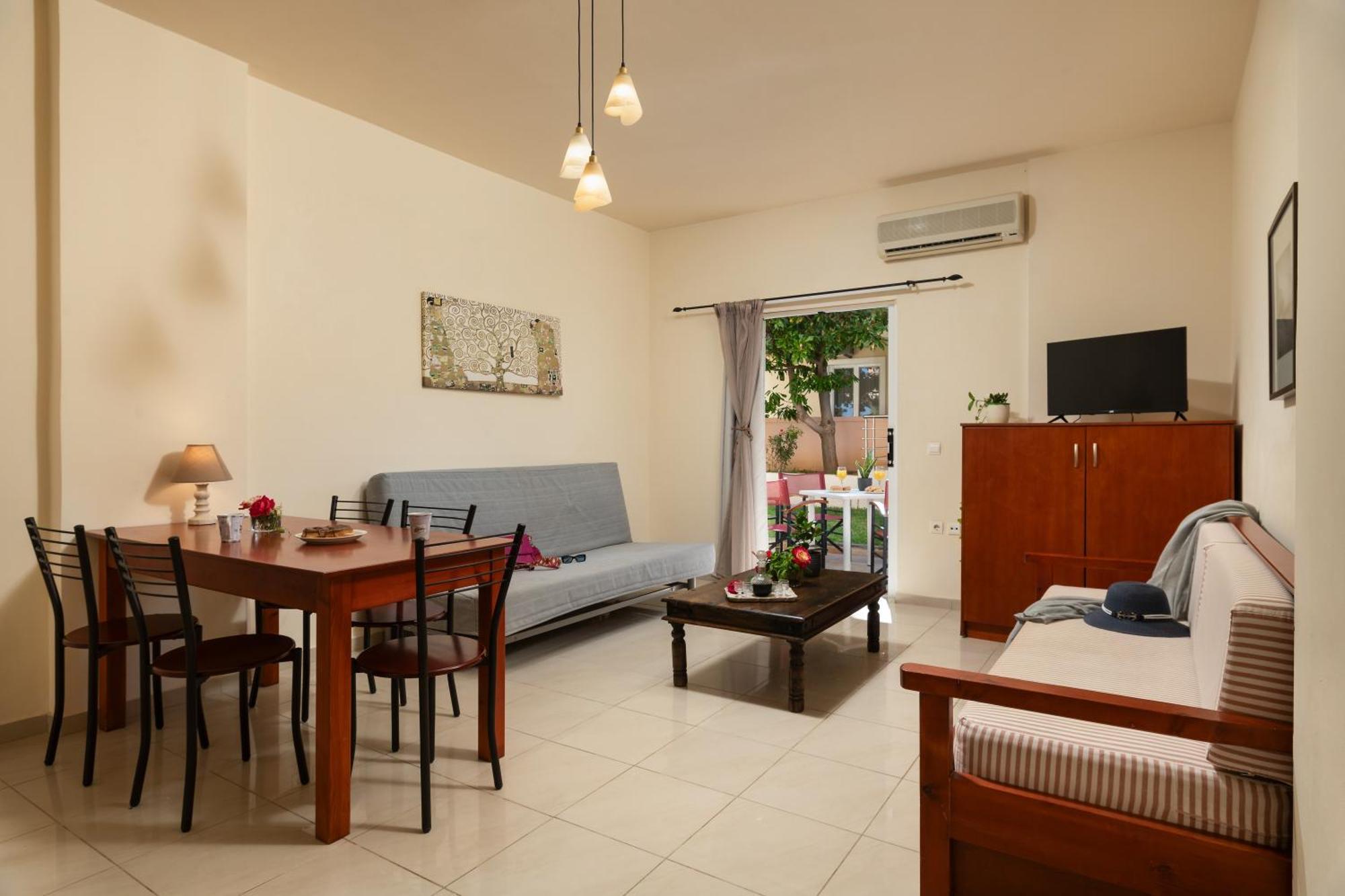 Evdokia Αpartments & Dimitra Village Agia Marina 외부 사진