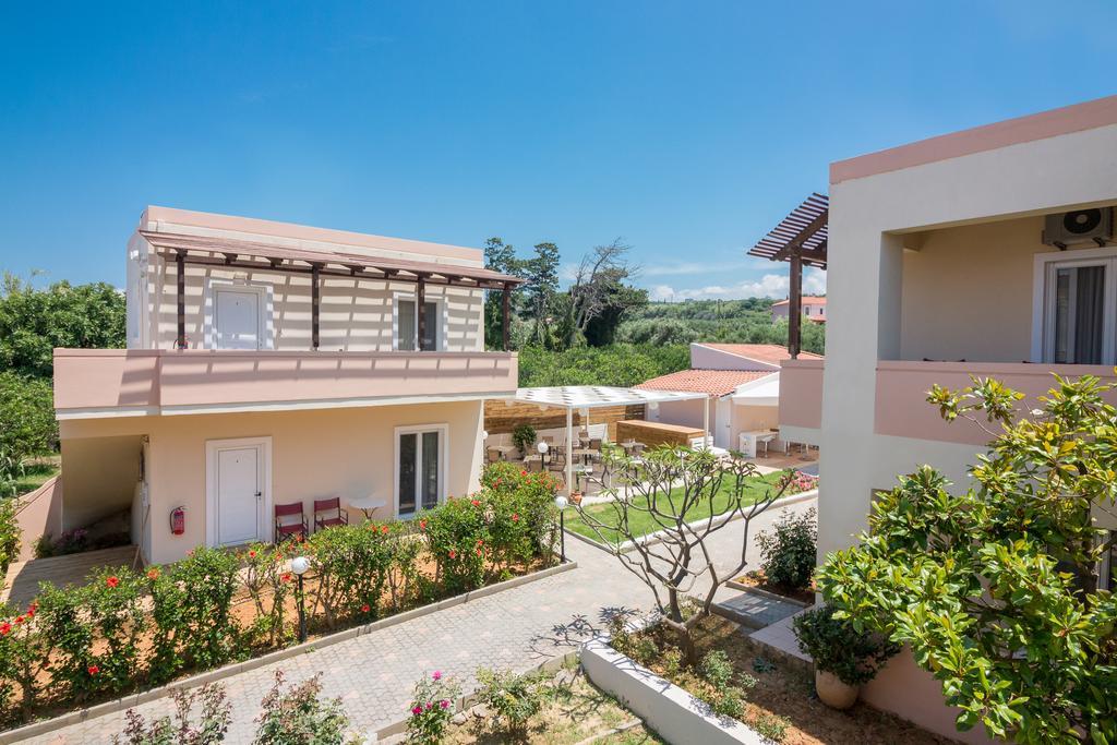 Evdokia Αpartments & Dimitra Village Agia Marina 외부 사진